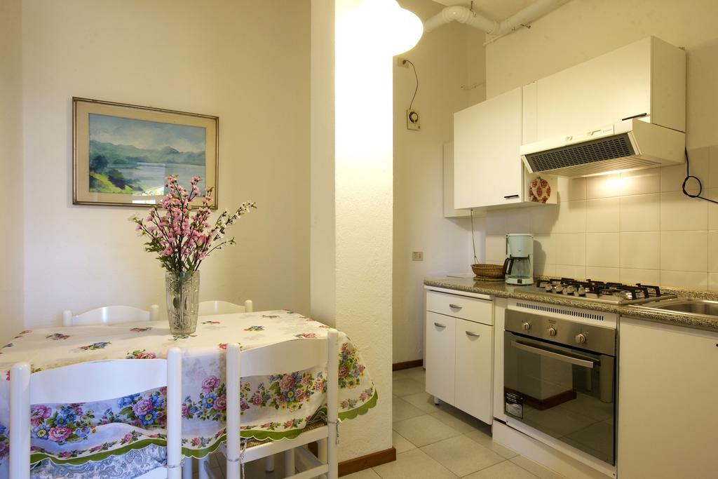 Villa Panorama Porto Valtravaglia Exteriör bild