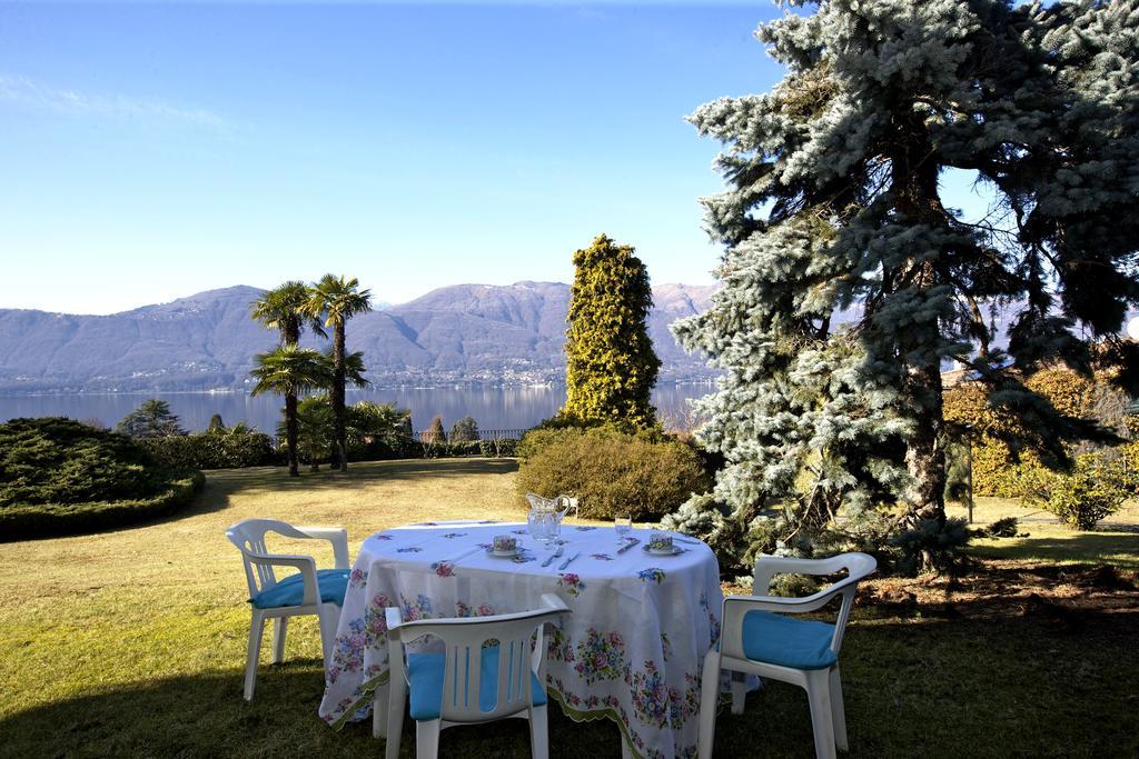 Villa Panorama Porto Valtravaglia Exteriör bild