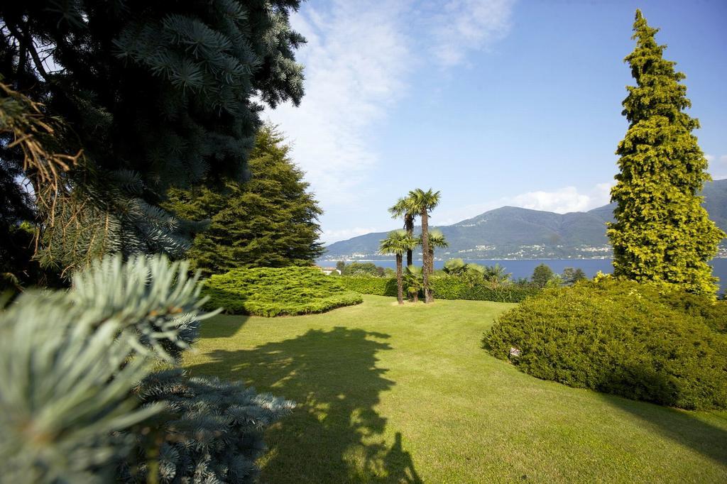 Villa Panorama Porto Valtravaglia Exteriör bild